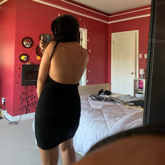 *SOLD* Black Backless Aritzia Community Dress - Picture 3 of 3